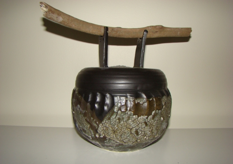 stoneware-jar-with-wooden-handle